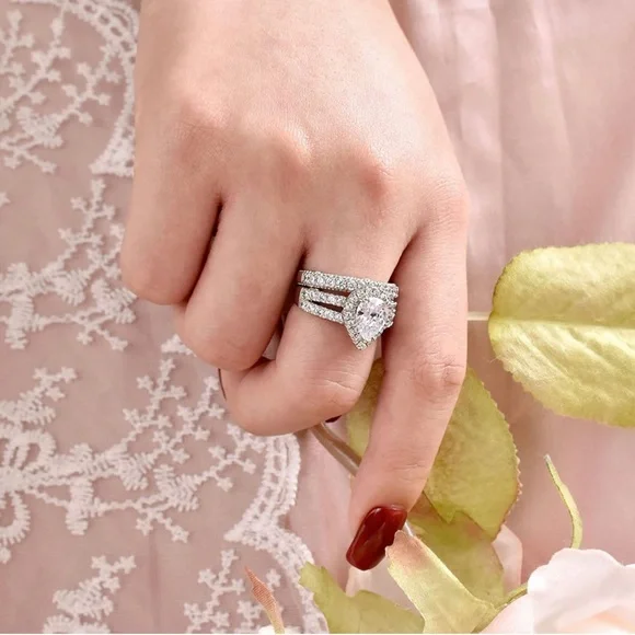 Sold - Wedding/Engagement Ring - Picture 5 of 6